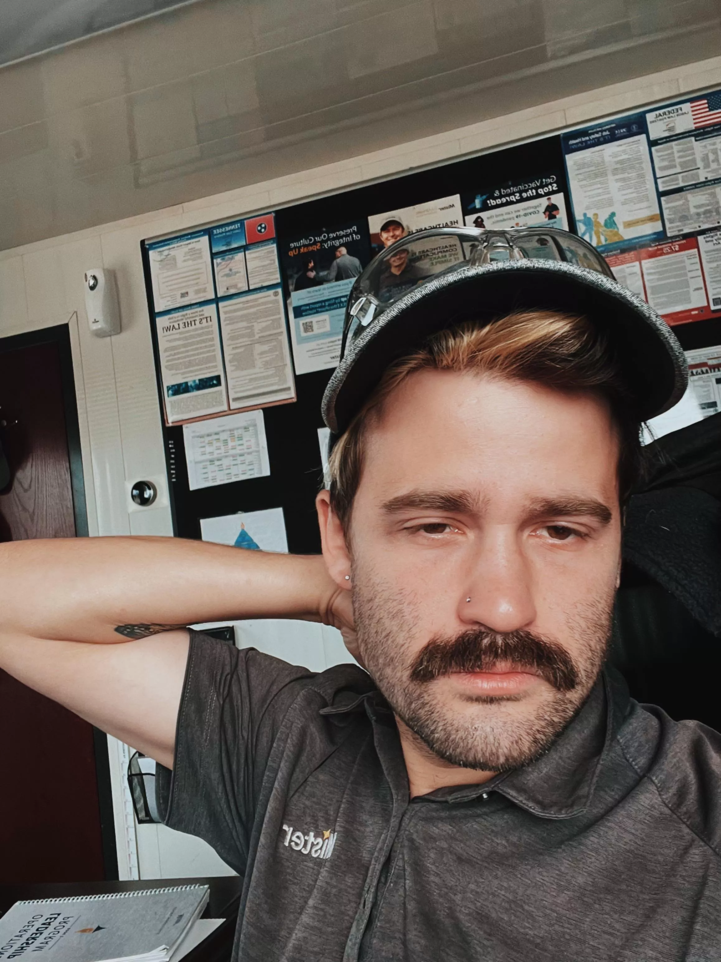 Hey dad, I’m hungry 👨🏻 posted by Deannicks