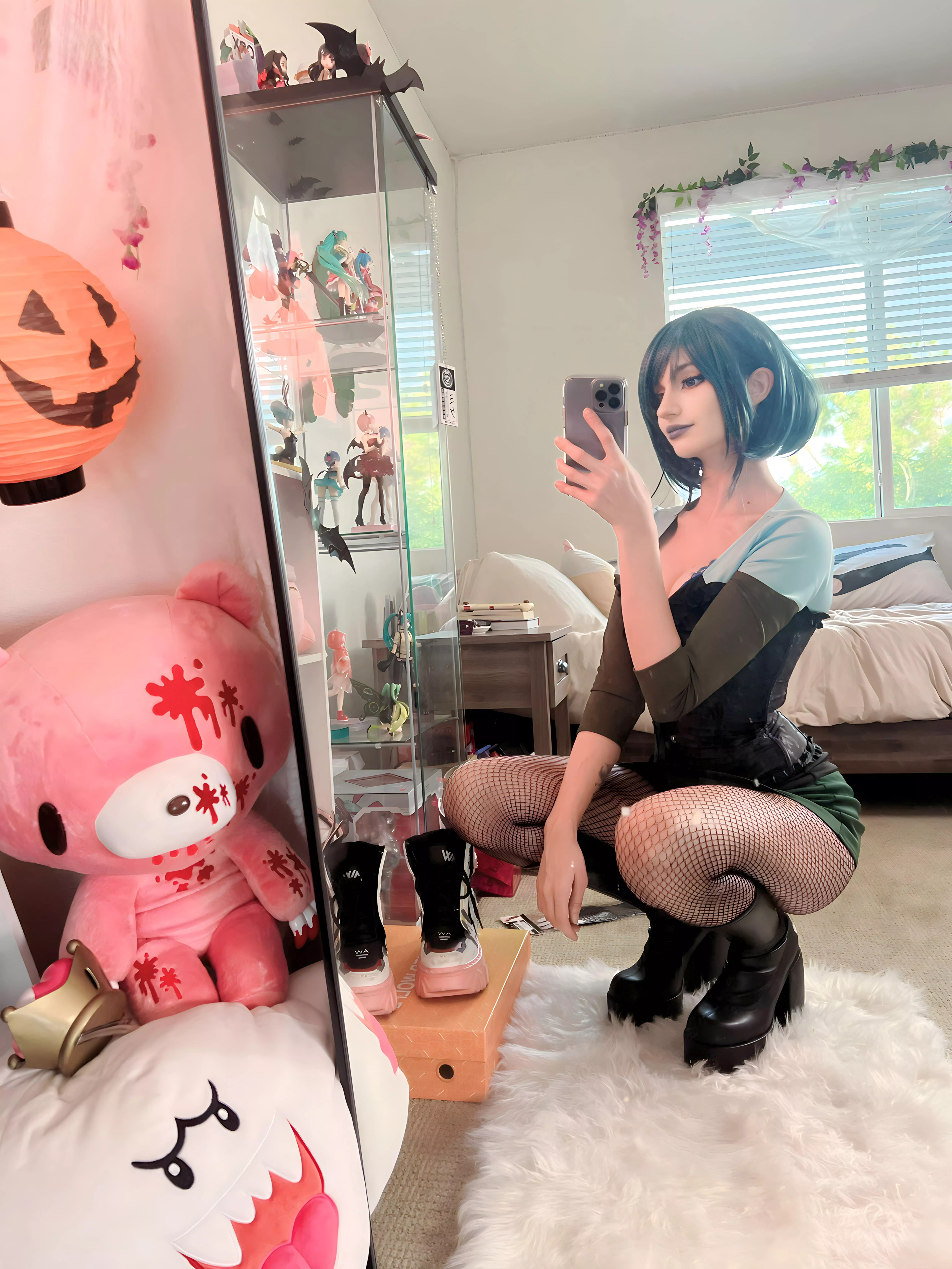 More Gwen from TDI by Amiiinuu since you enjoyed the first pic so much hehe posted by Ami_Inu