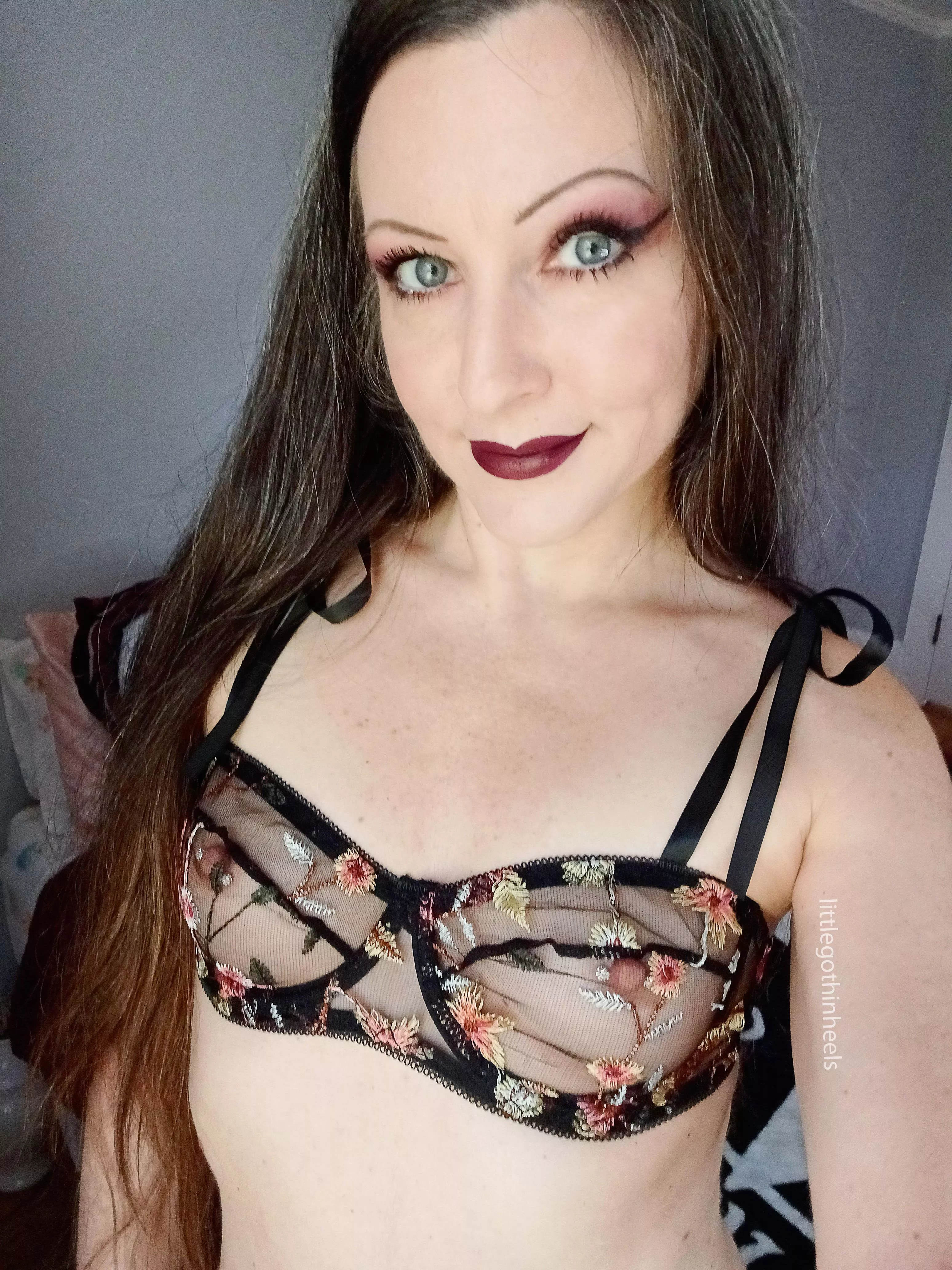 see thru so you can see my jewelry (42F) posted by littlegothinheels