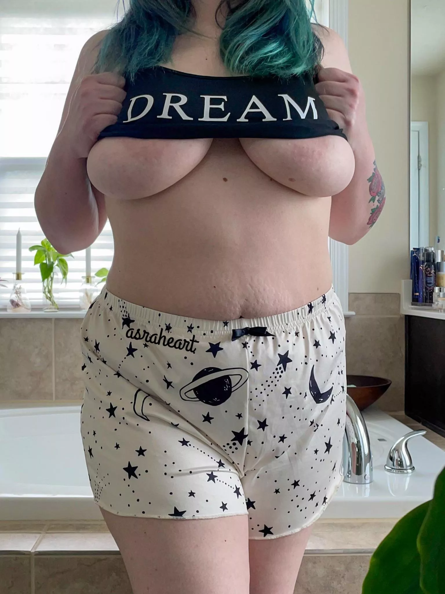 Should I let go? 🤭 posted by asraheart