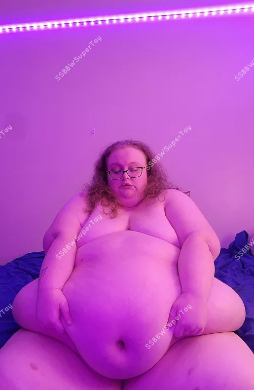 SSBBW struggling to lift giant belly by SuperTay
