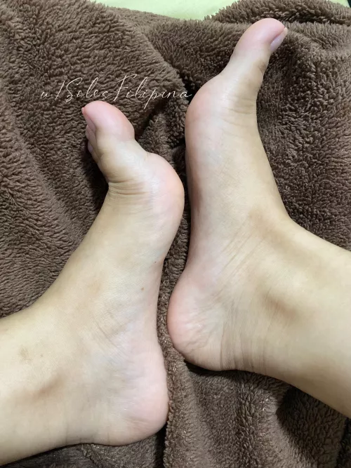What can you say about the arches and a glimpse of my soft & smooth soles. Wanna see the full view? 😉 by SolesFilipina