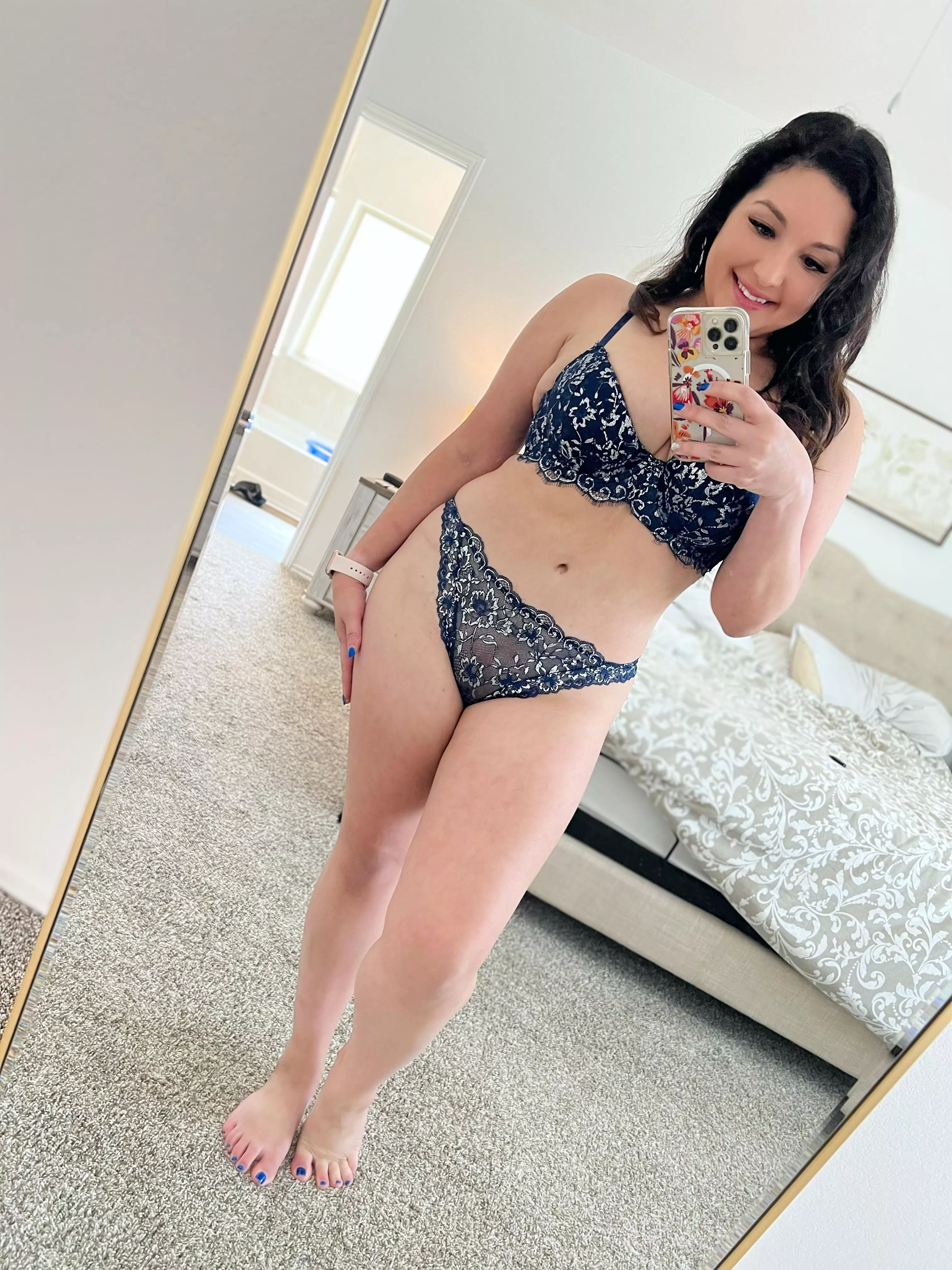 You think you could use this milf body posted by sexxymilf1030