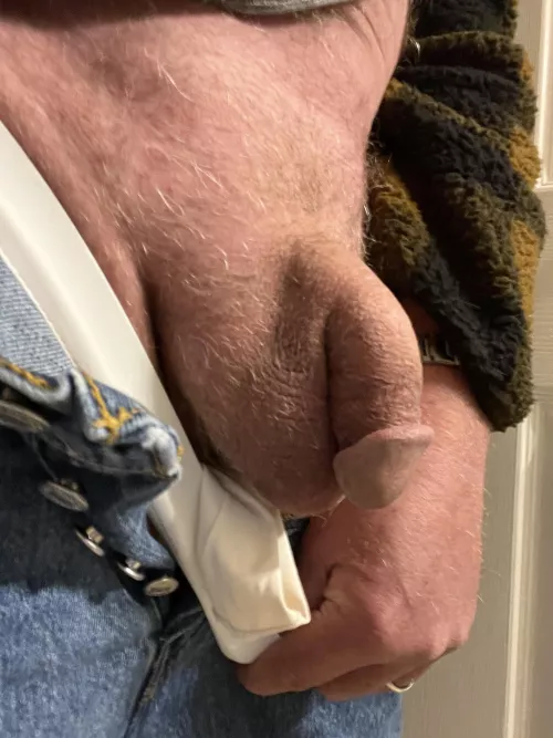 A peek at my regular old softie by voyeurme