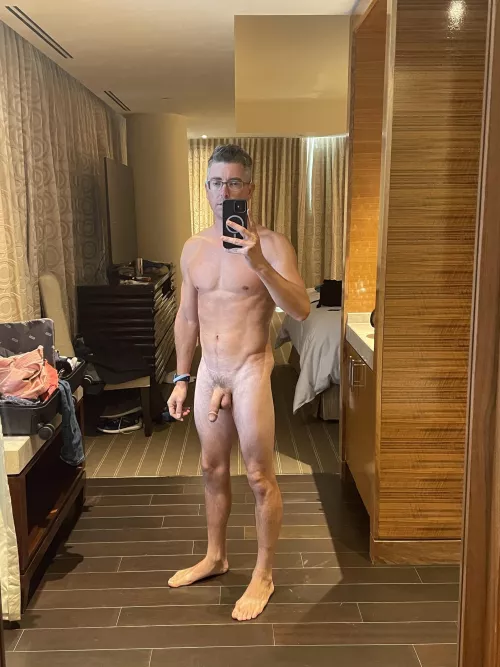 Any chicks looking? by Infamous-Island13