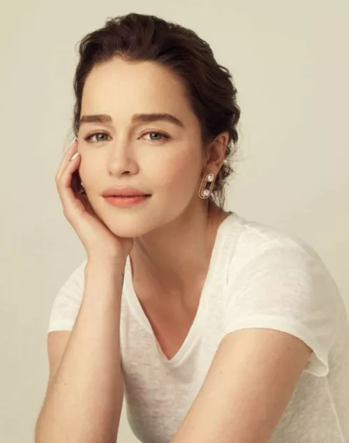 Emilia clarke by angelikeoctomber