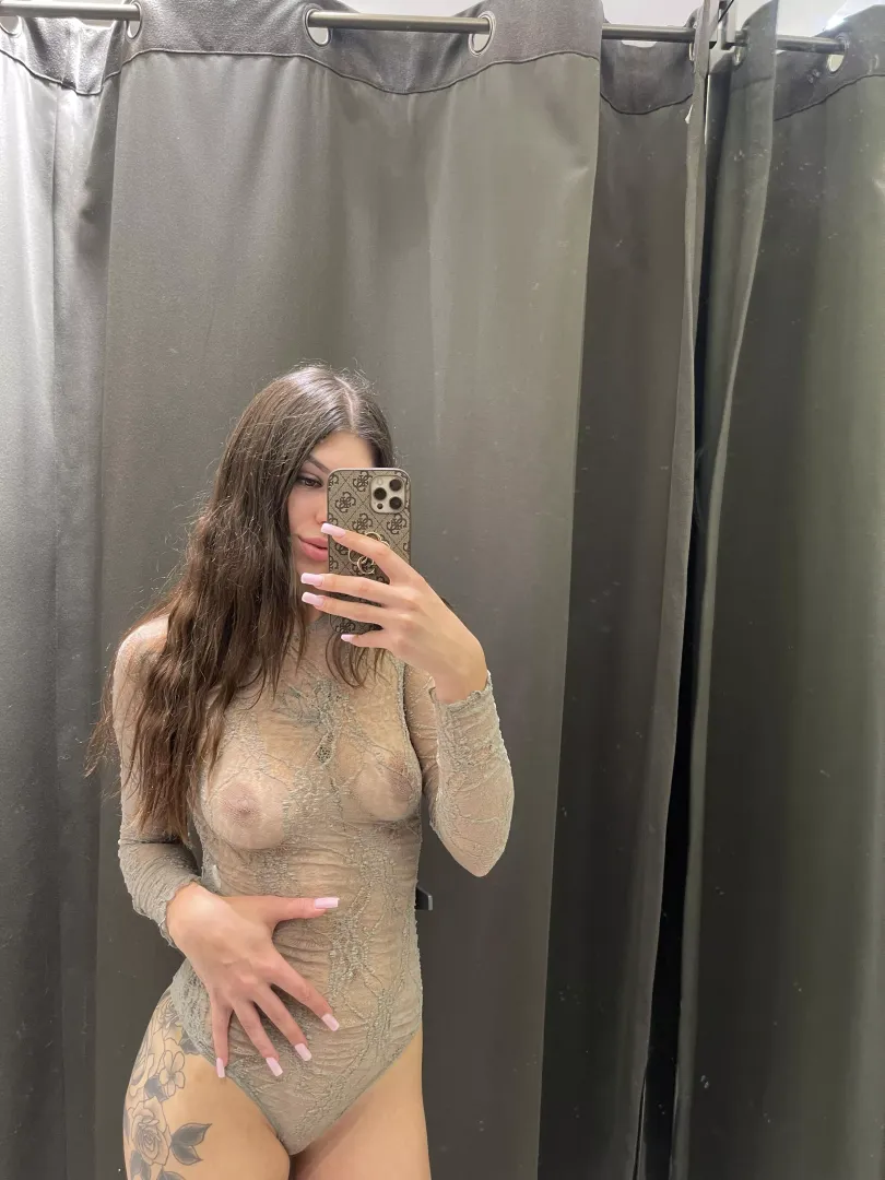 Ever thought about making 18 in dressing room ? posted by HastilyTenus
