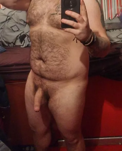 First Post here about to hit 30 in a couple of months and thought this community would show some love by meatymanfur