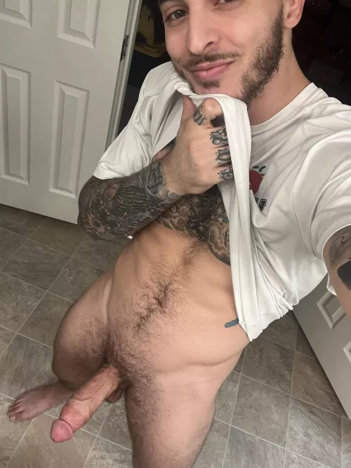 Half a beard but a full boner by Educational-Bus1498