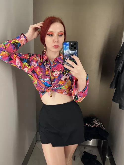 Hello🥰 by ichigo_emaa