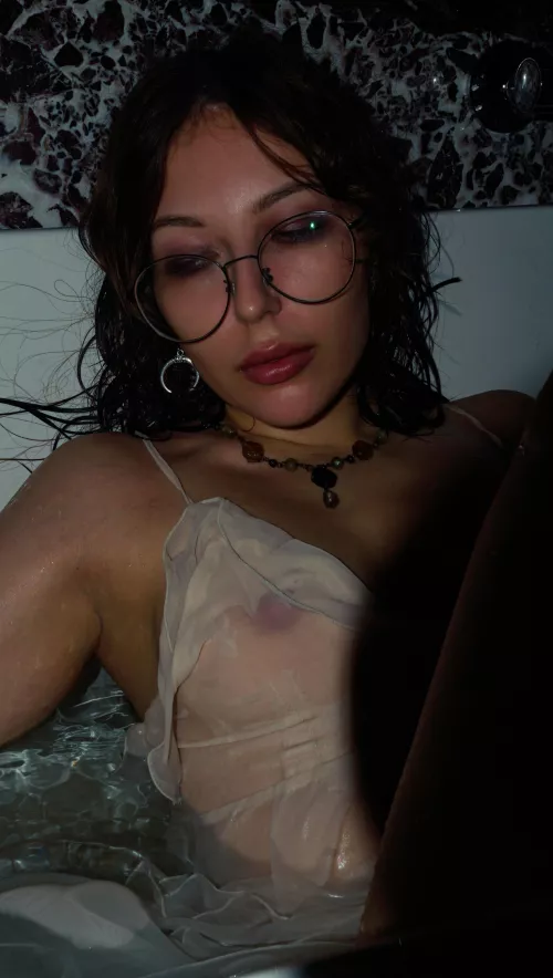 Prepare to be enchanted by the essence of seduction by Langsynepop158