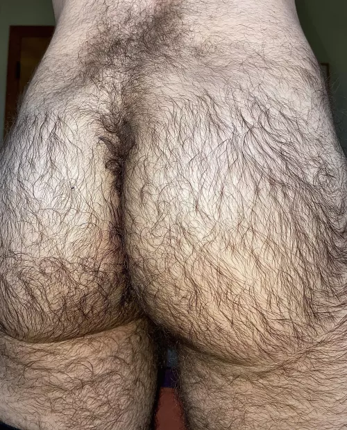 Someone told me I was “too hairy” 🙈 by Howl_at_the_moon_