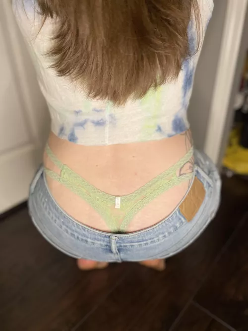 Trying to get my crush to notice me 🥰 by Big_texas88