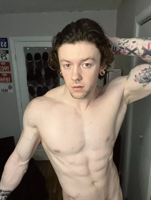 Use me by sadandhydrated_97