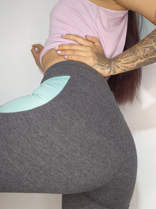 Would using my tiny body make u happy? by Annie_u1