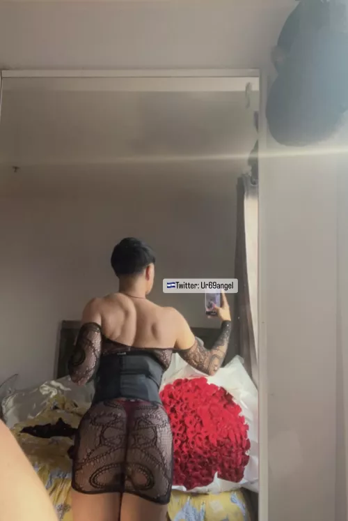 19 | would you get me flowers ? by FemboyAssTwerking