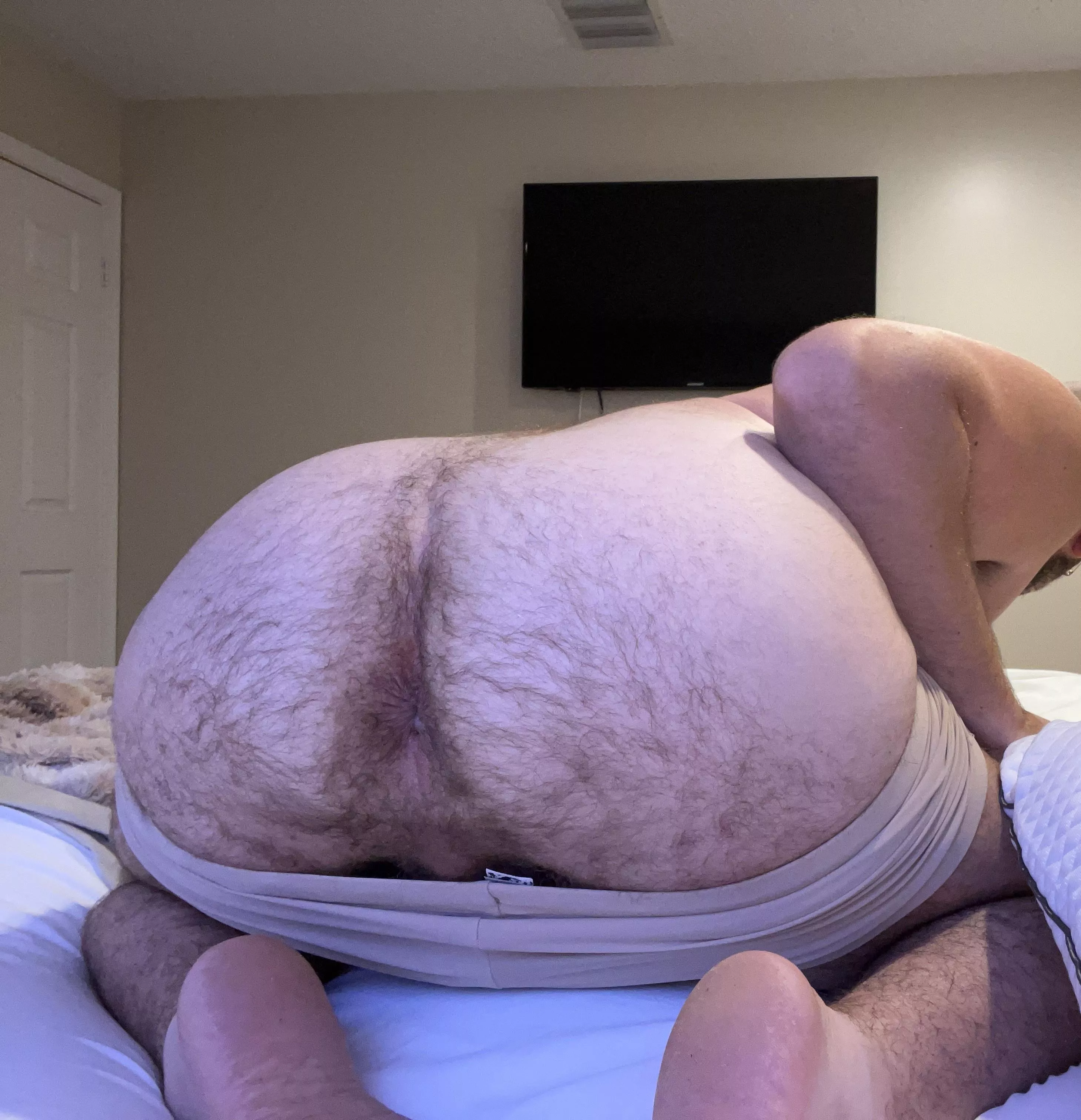 (31) just chillin 🍑 posted by Screwdrew00