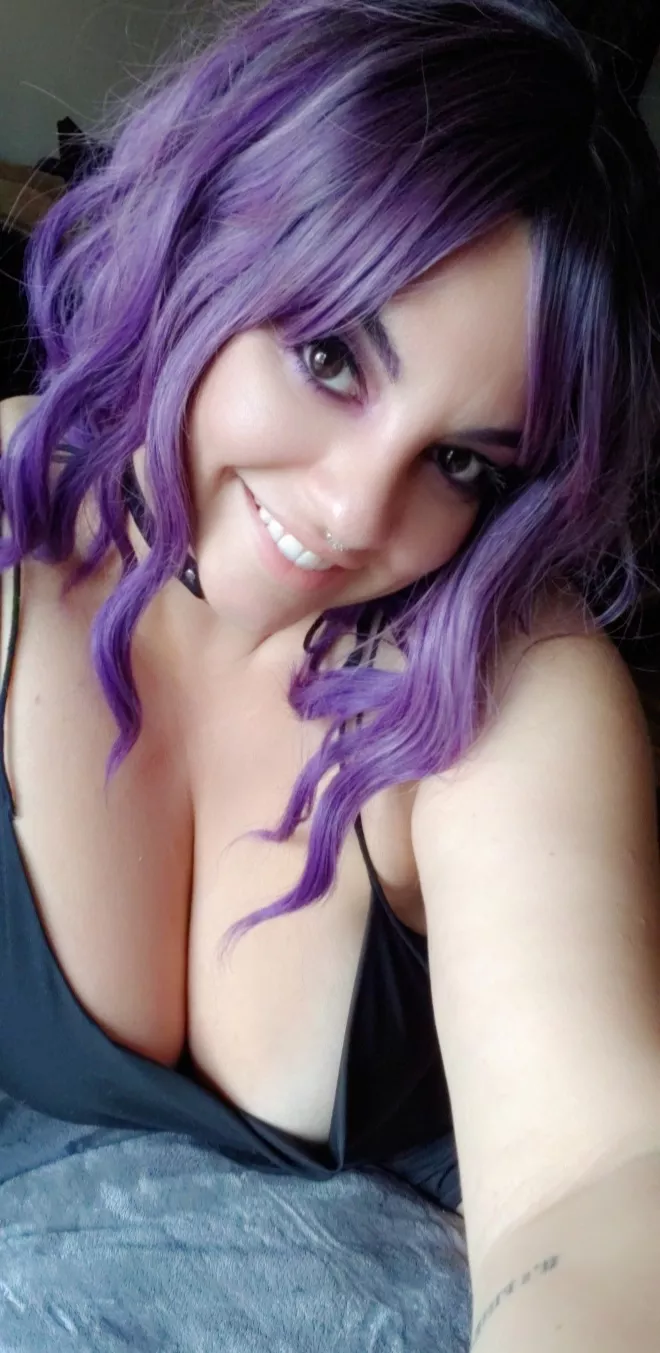 Constantly playing dress up and winning you over with my smile @sugar_bellz420 posted by SugarBellz