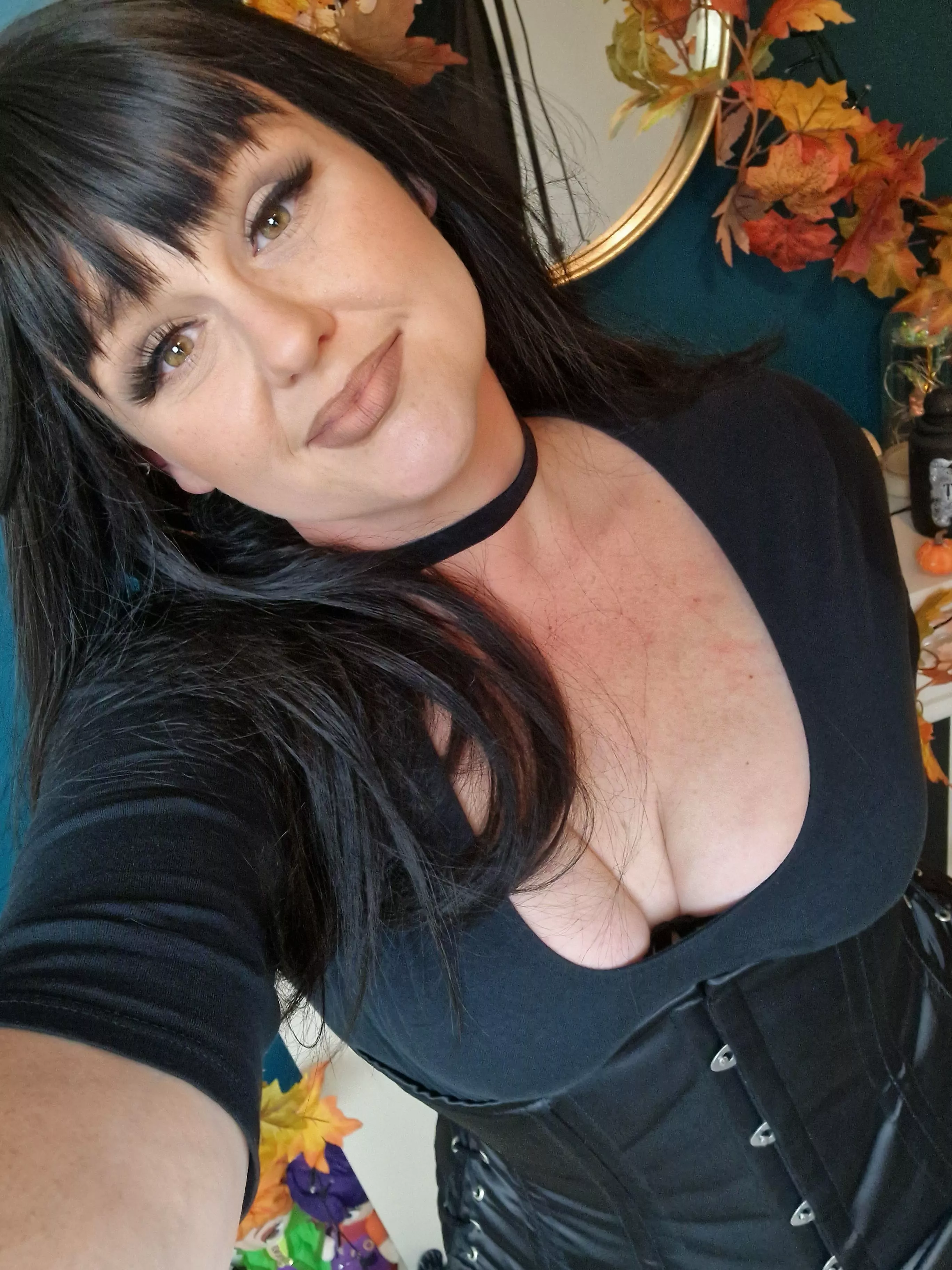 Feeling like a goddess ⛓️ posted by MissMollyBBW