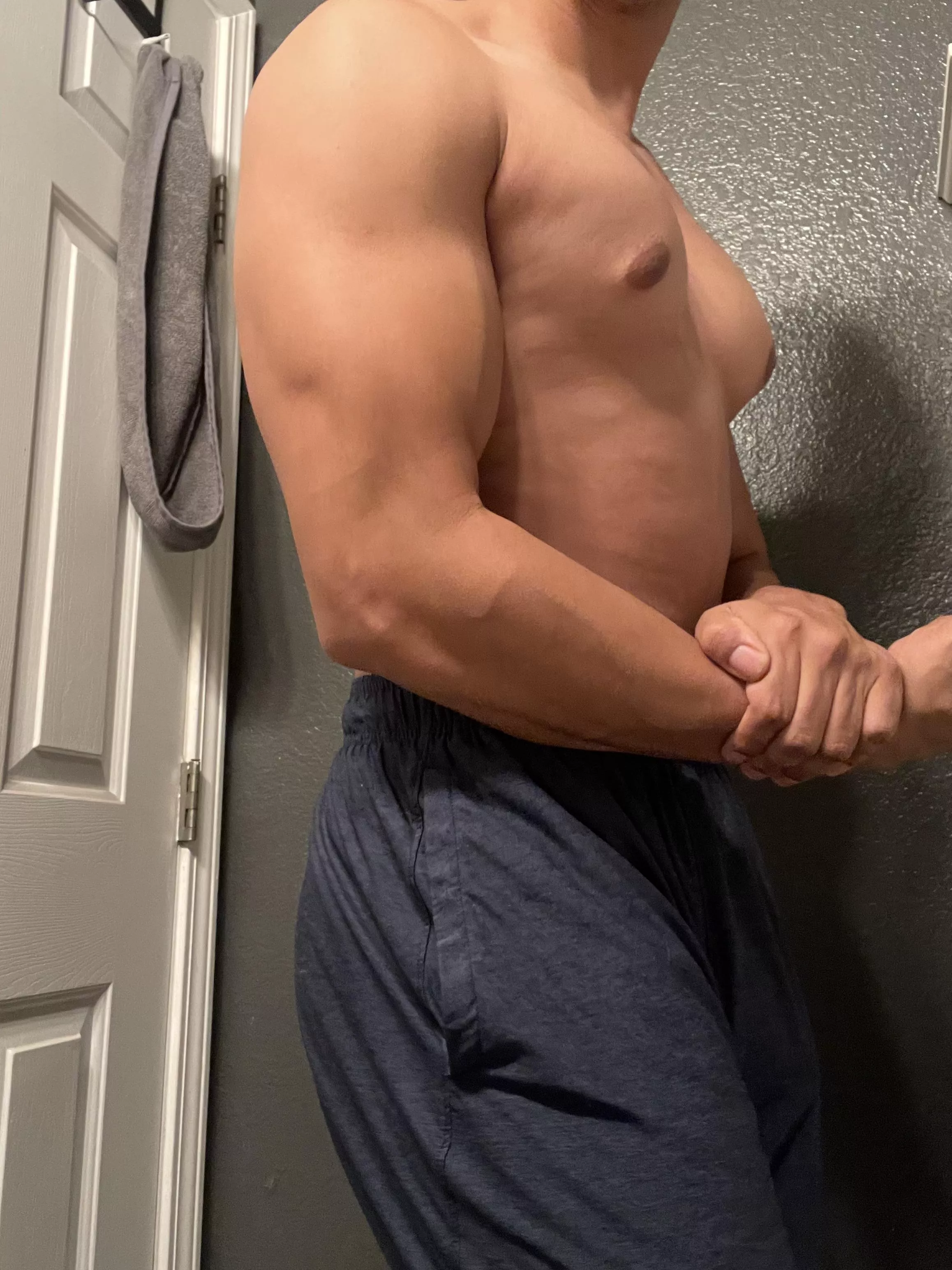 How’s my forearm? posted by Swaeyn