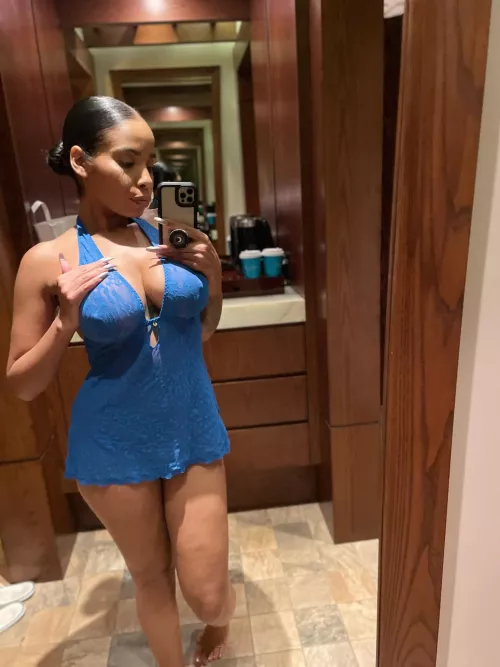 I love how innocent I look by sweetBabe_xxx