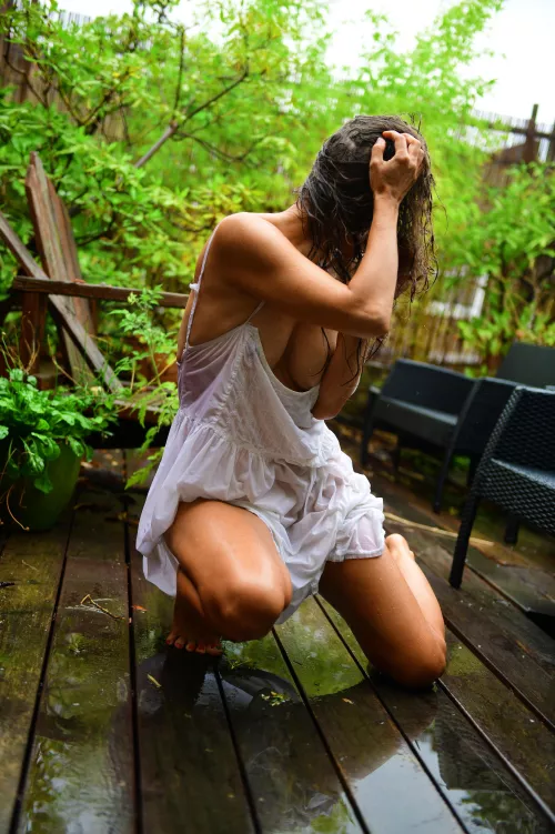 in the rain by MalinaWhispers