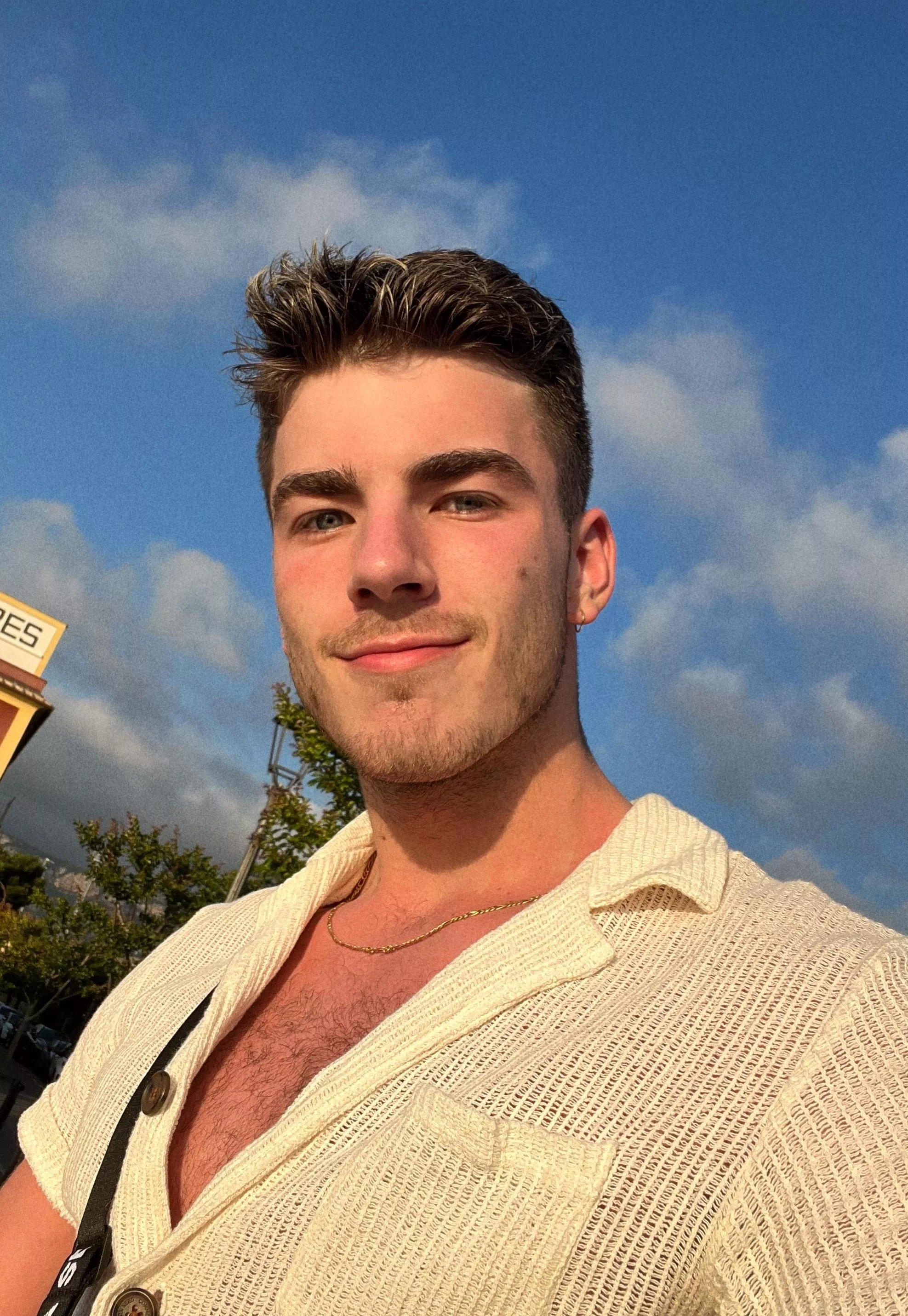 Missing Italy posted by romeohomo