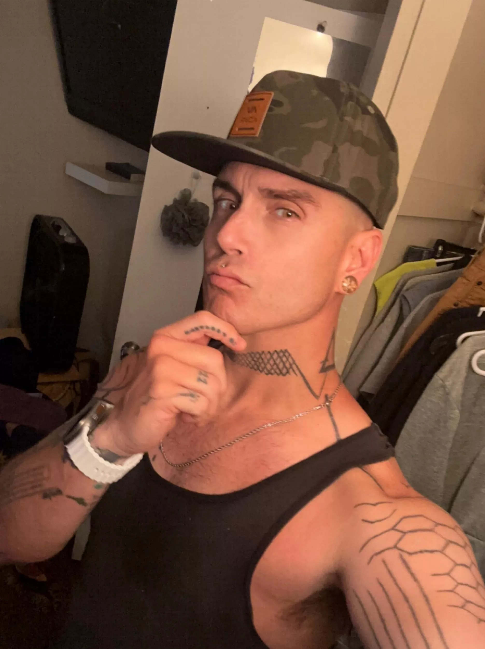 New Apple Watch bands have me posin’ like: posted by Inevitable_Lake_744