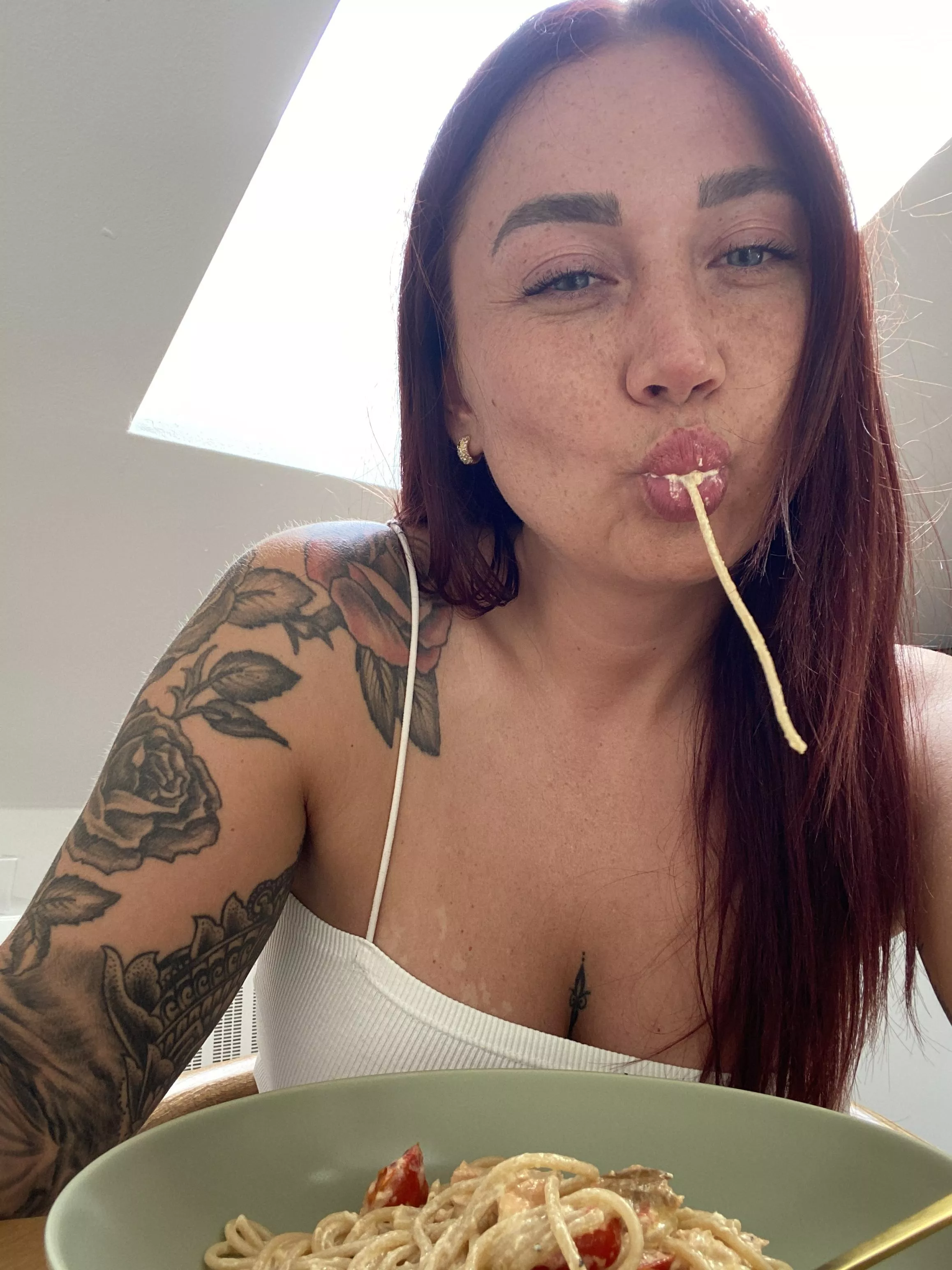 sending something to the first 100 comments posted by ollyelche