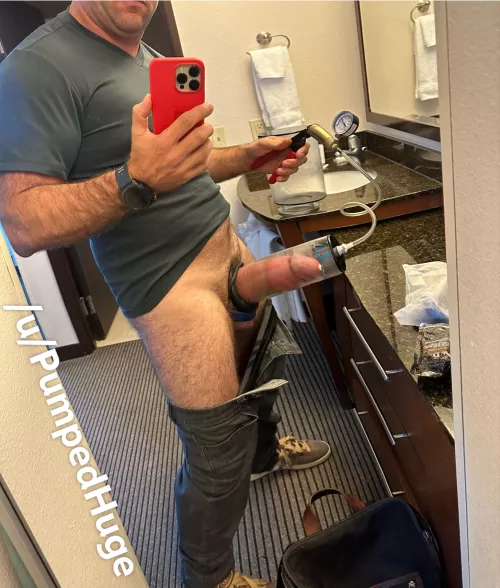 Sizing up before she arrives in the 3x10 tube… when she demands the biggest, I give it by PumpedHuge