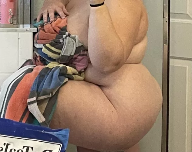 All clean babe, now what? (Sexual comments required) by MassiveTitGinger