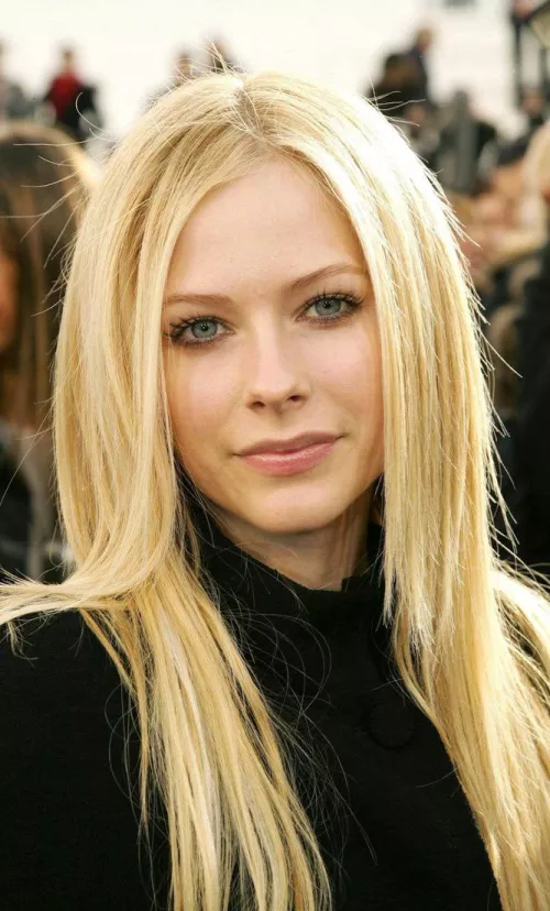 Avril Lavigne by CountyWorried2219