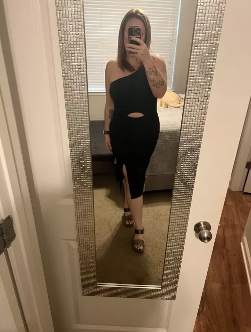 Come check out my IG @Thestacidior to see even more of my natural curves. Link below by the_staci_dior