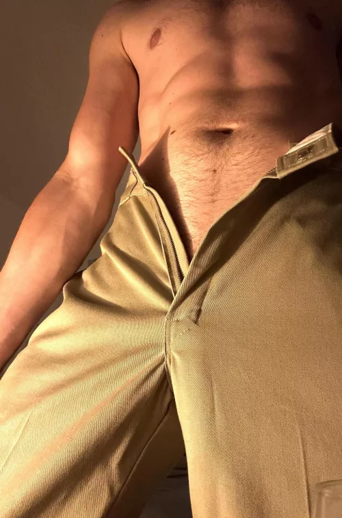 How do you feel about a 28-year old daddy? 🫢 by cozylongsleeves