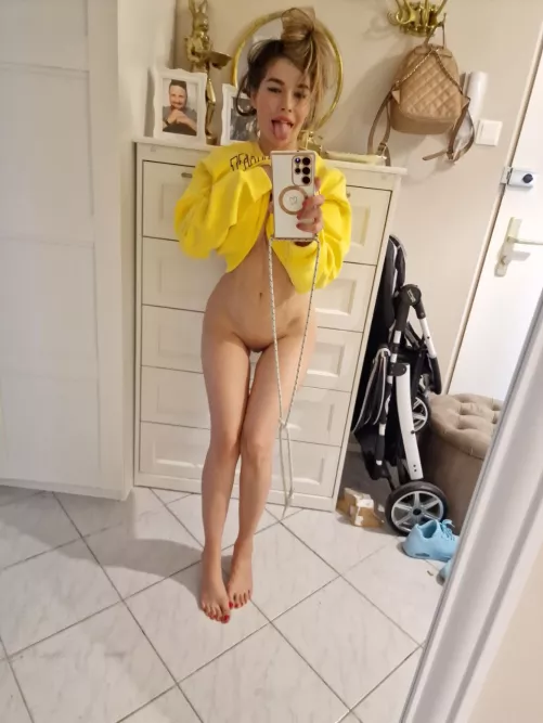 If you can keep a secret, I'll let you do anything to me by Eliza_DH