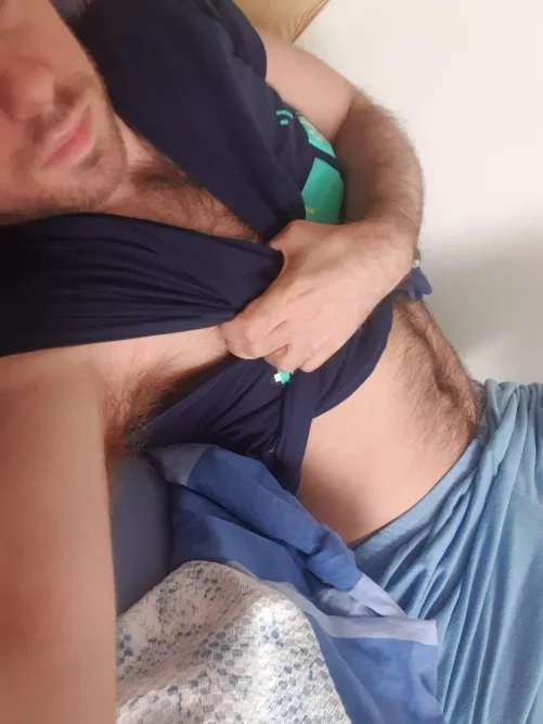 It's so hot i need to rip off my shirt by Naughty_Alex1