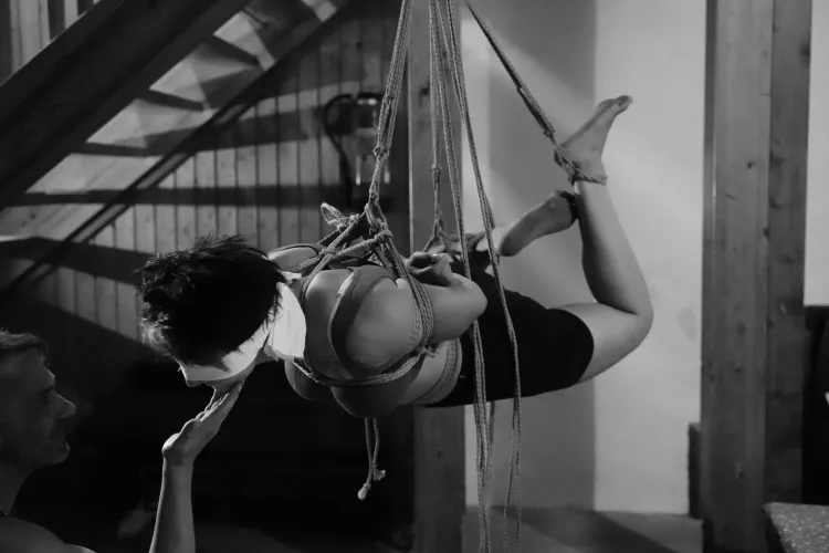 Let me fly... by rope_sensations