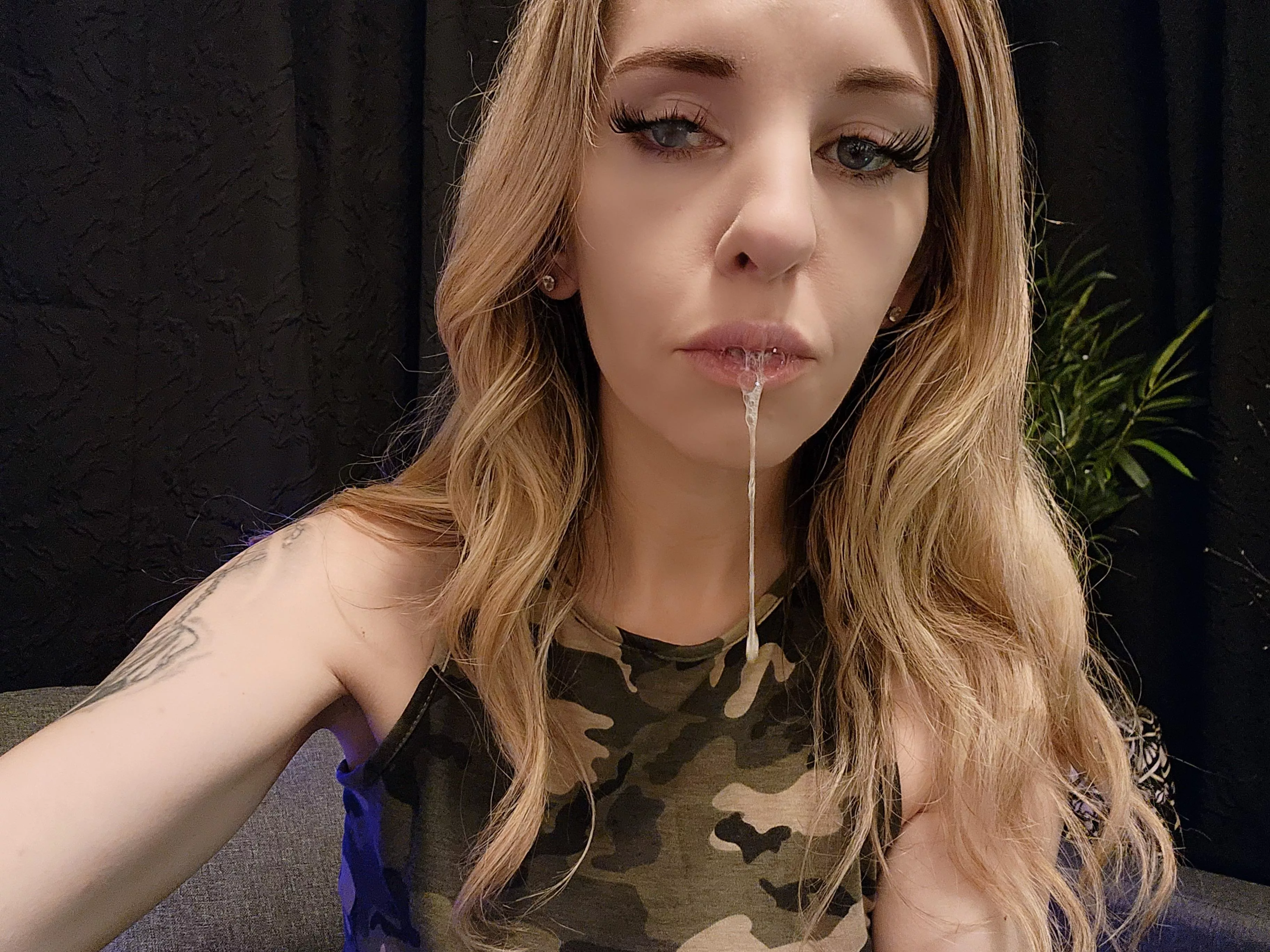 Making a slobbery mess [oc] posted by Miss-marilyn-23