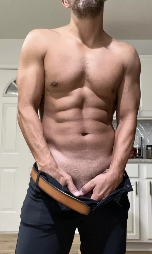 No hands were exposed in the taking of this picture by Future_Poolboy