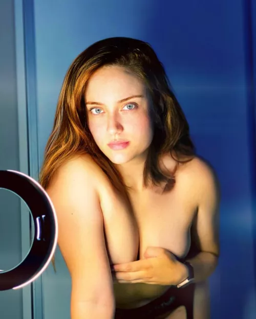 No makeup no filter to show my freckles and natural body. Do u like it? by Puzzled_MJ