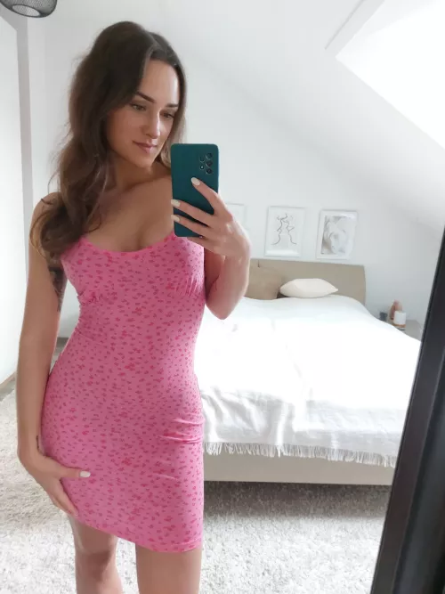 Tight and pink 😎 by Sky-Bruni