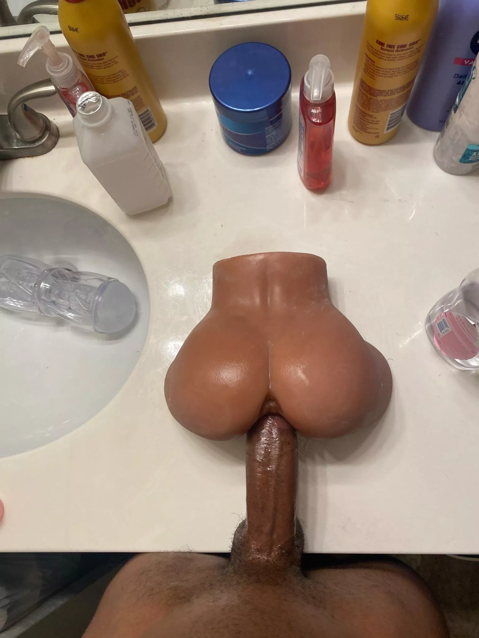 Who wanna be my bottom? posted by ExpensiveAnimator961