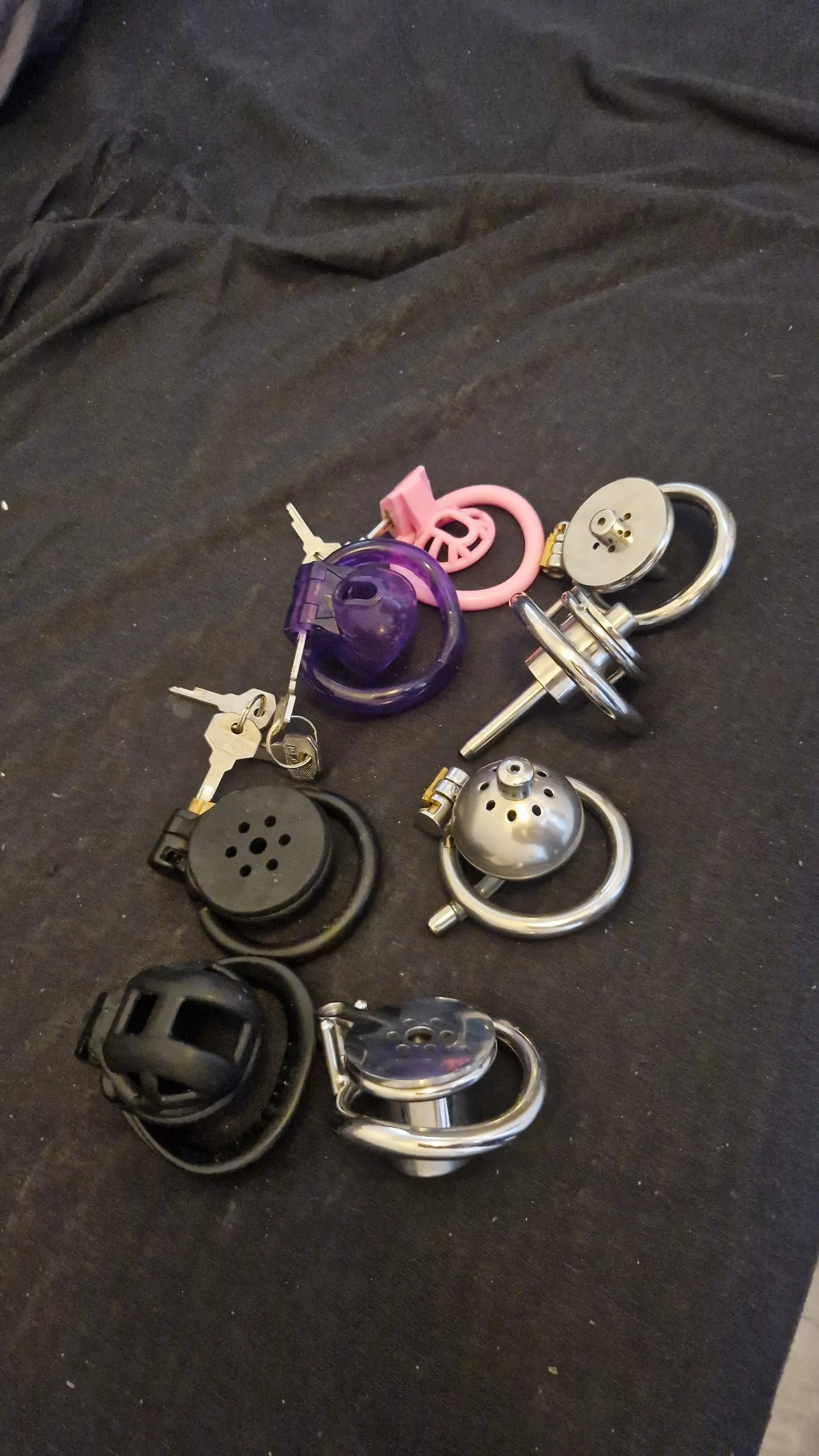 Wich one to wear?😪 posted by Vast-Grass-945