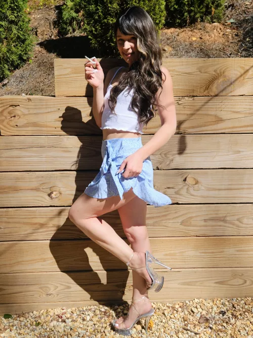 A nice long drag of a VS will take any worries away by Prettypetals21