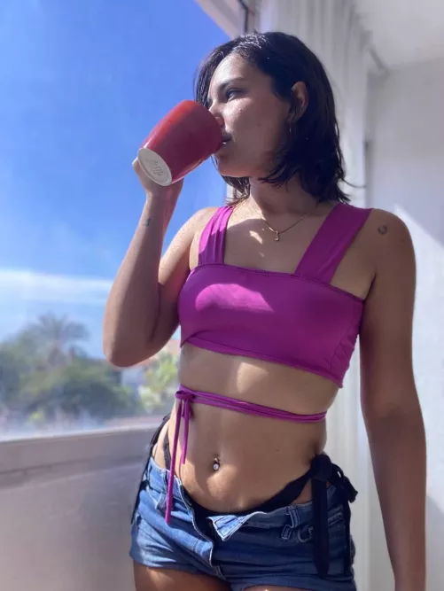 Coffee makes me HAPPY by NearlyUsed