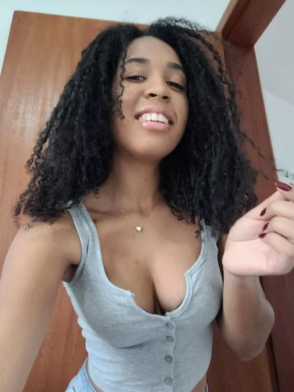 Do you approve this new outfit? posted by charl0t33