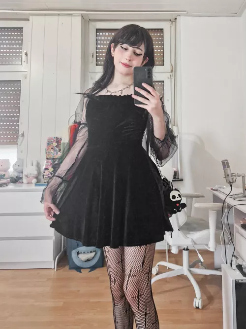 First reaction seeing me? 🙈💗 by puruchuu