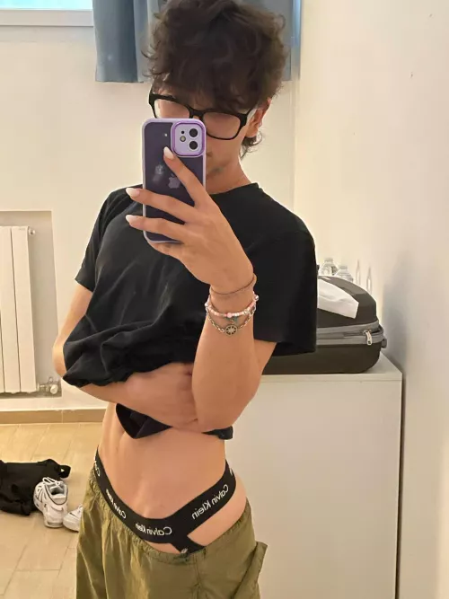 hi :3 by twinkboyy05