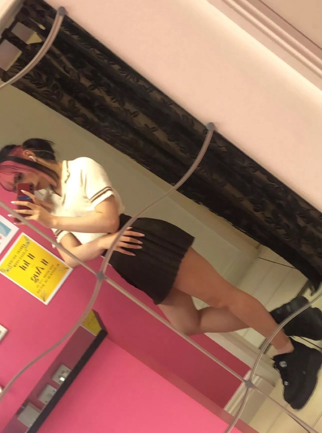 Hi 🥺 posted by minabbg