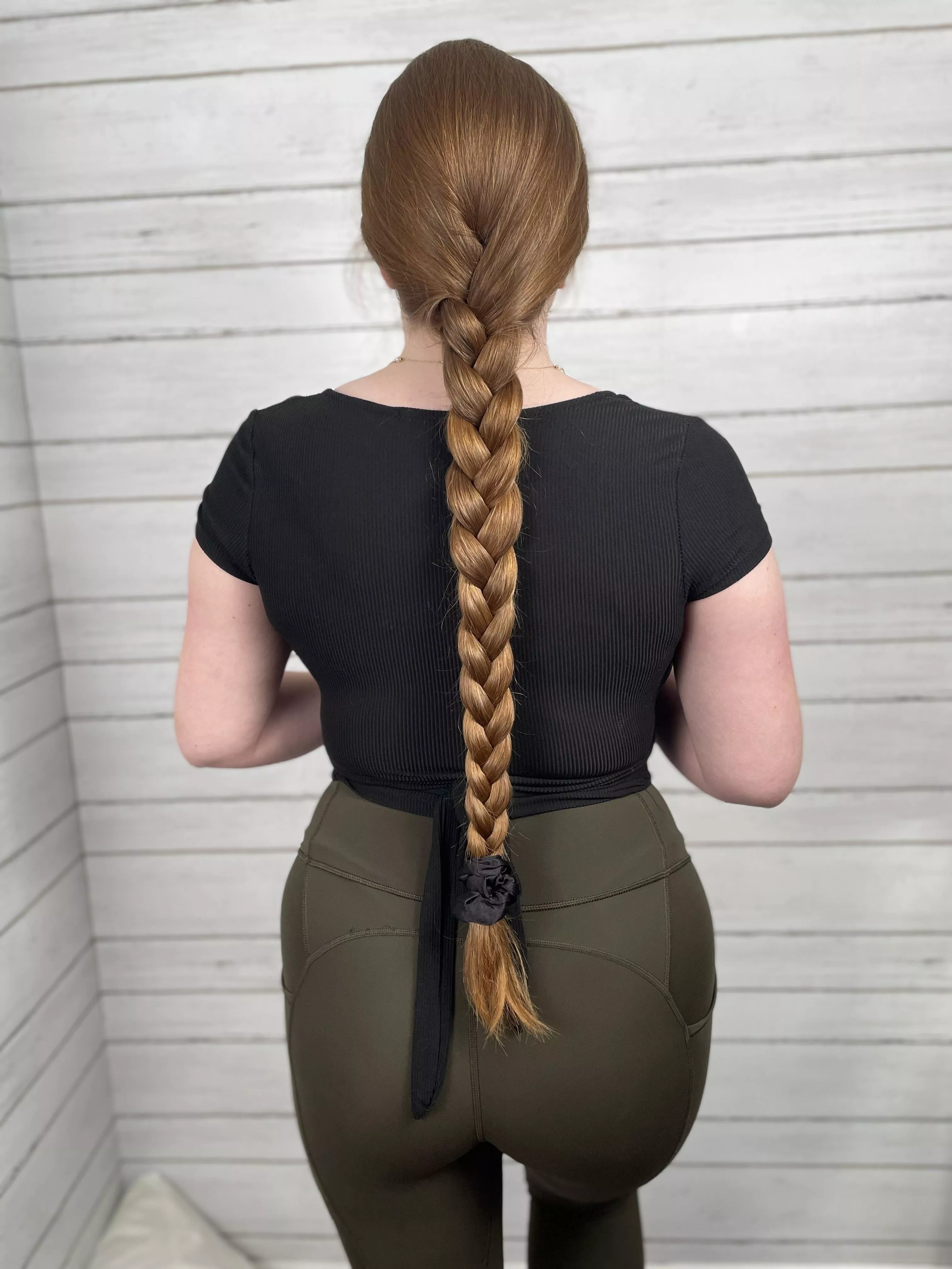 It’s haircut day! It’s just a trim but I’m still nervous😅 posted by RubyredRapunzel